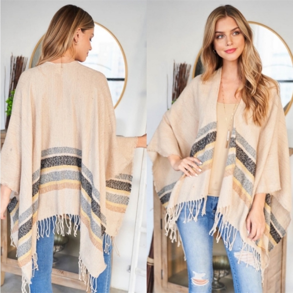 FRINGED BOHO STYLE PONCHO